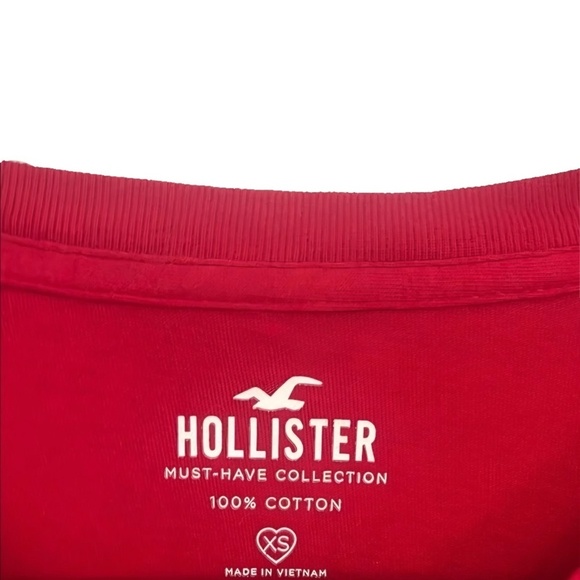 Hollister Red Daisies Flower Embroidered Baby Tee | Cropped T-Shirt – XS - Picture 5 of 5